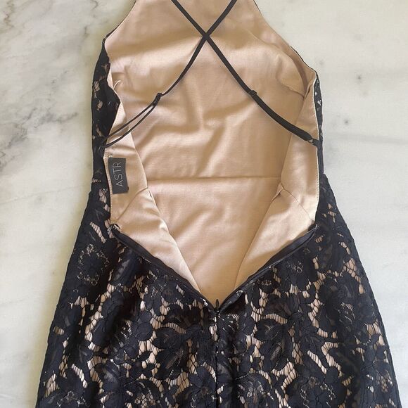 ASTR The Label Black & Nude Lace Overlay Sleeveless Mini Dress Size S Small NWOT - Picture 5 of 13